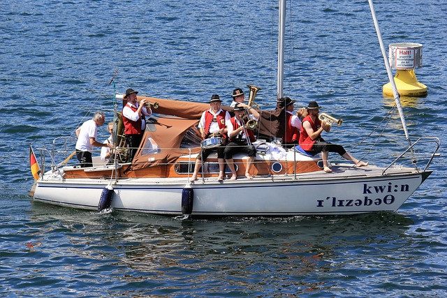 布劳内不仅 布劳内不仅